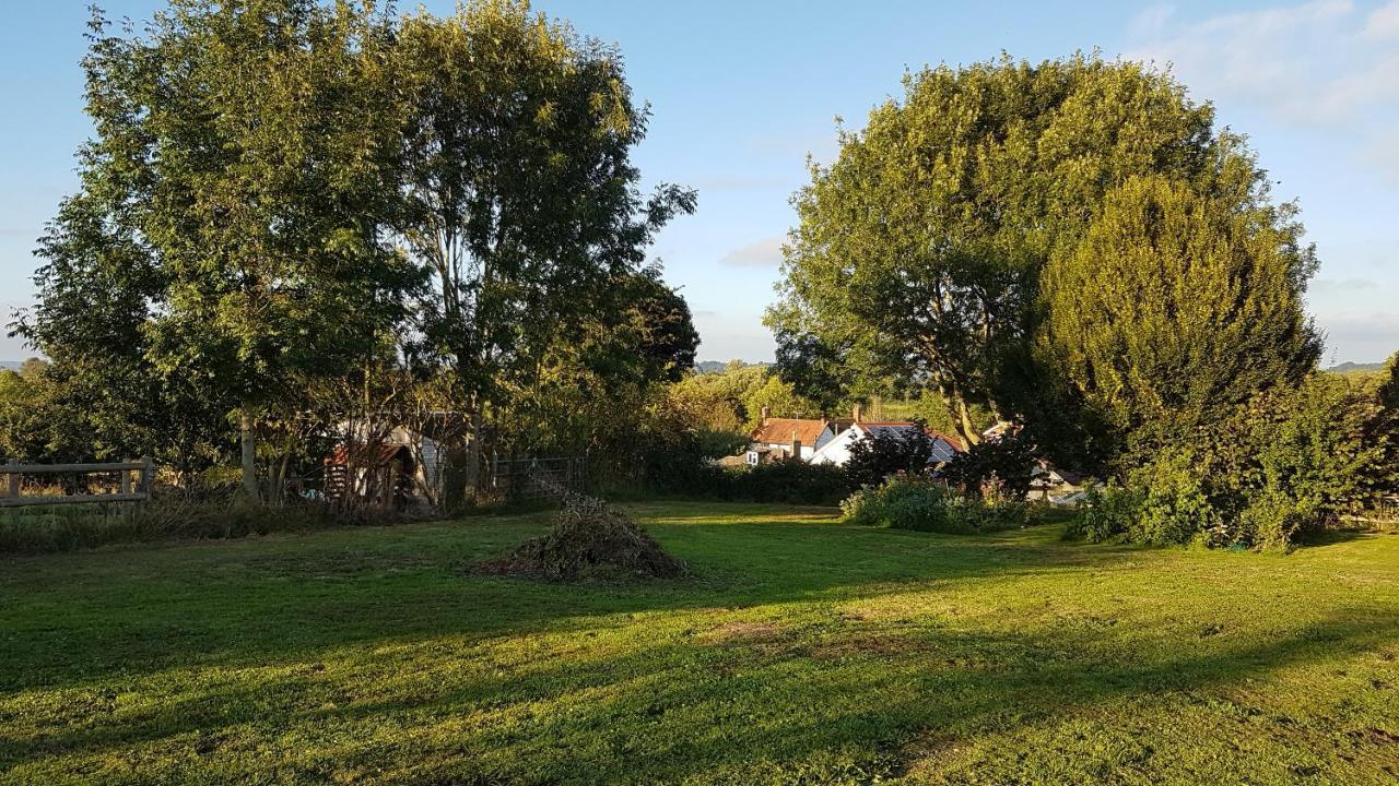 Baptist Cottage Cheverell Exterior photo